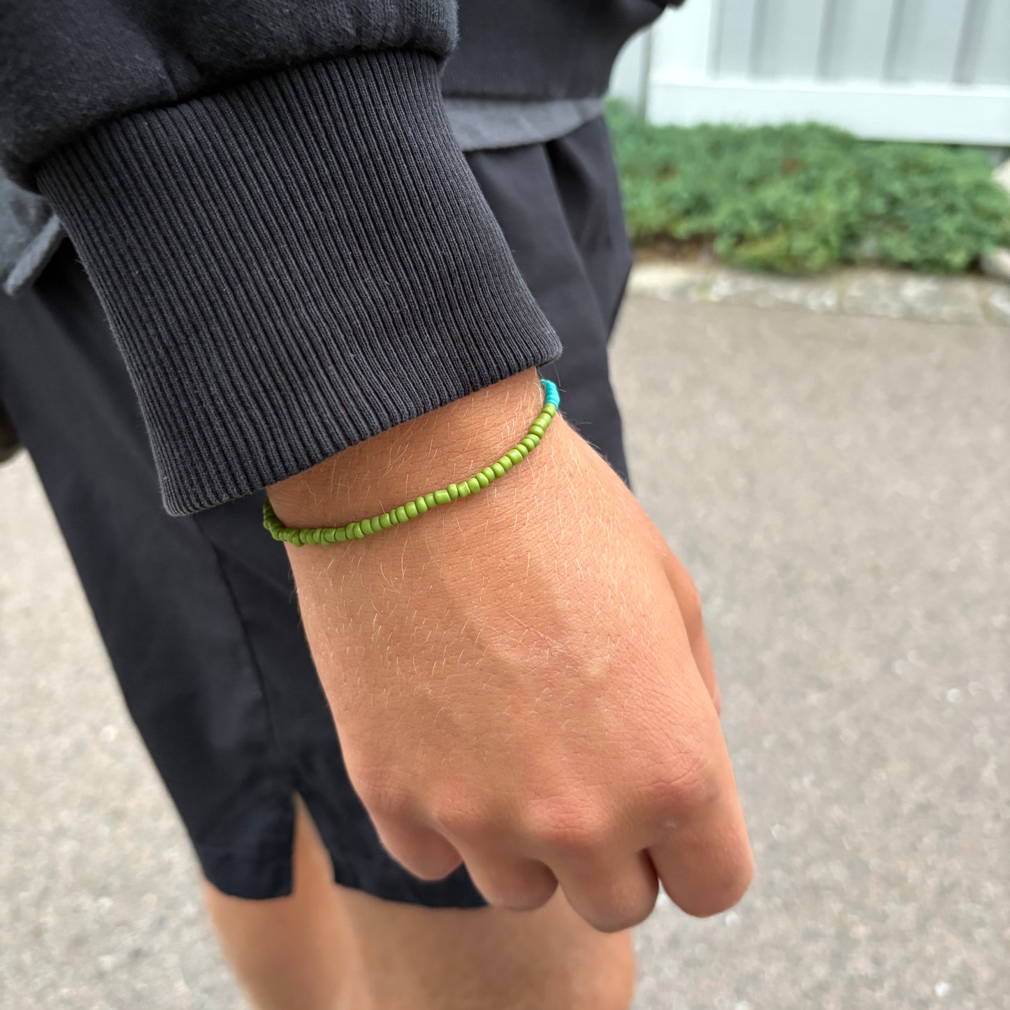 Handgjort grönt armband